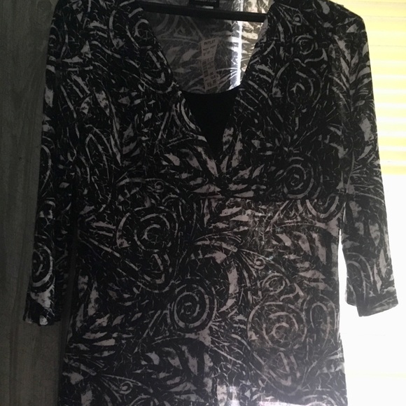 Black and white thin sweater w/. Modesty panel - Picture 2 of 2